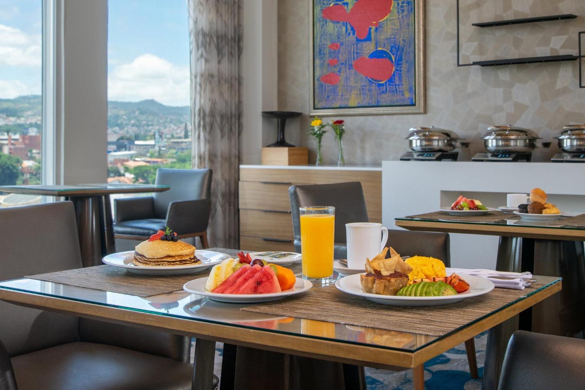 Intercontinental Tegucigalpa At Multiplaza Mall By Ihg Екстериор снимка