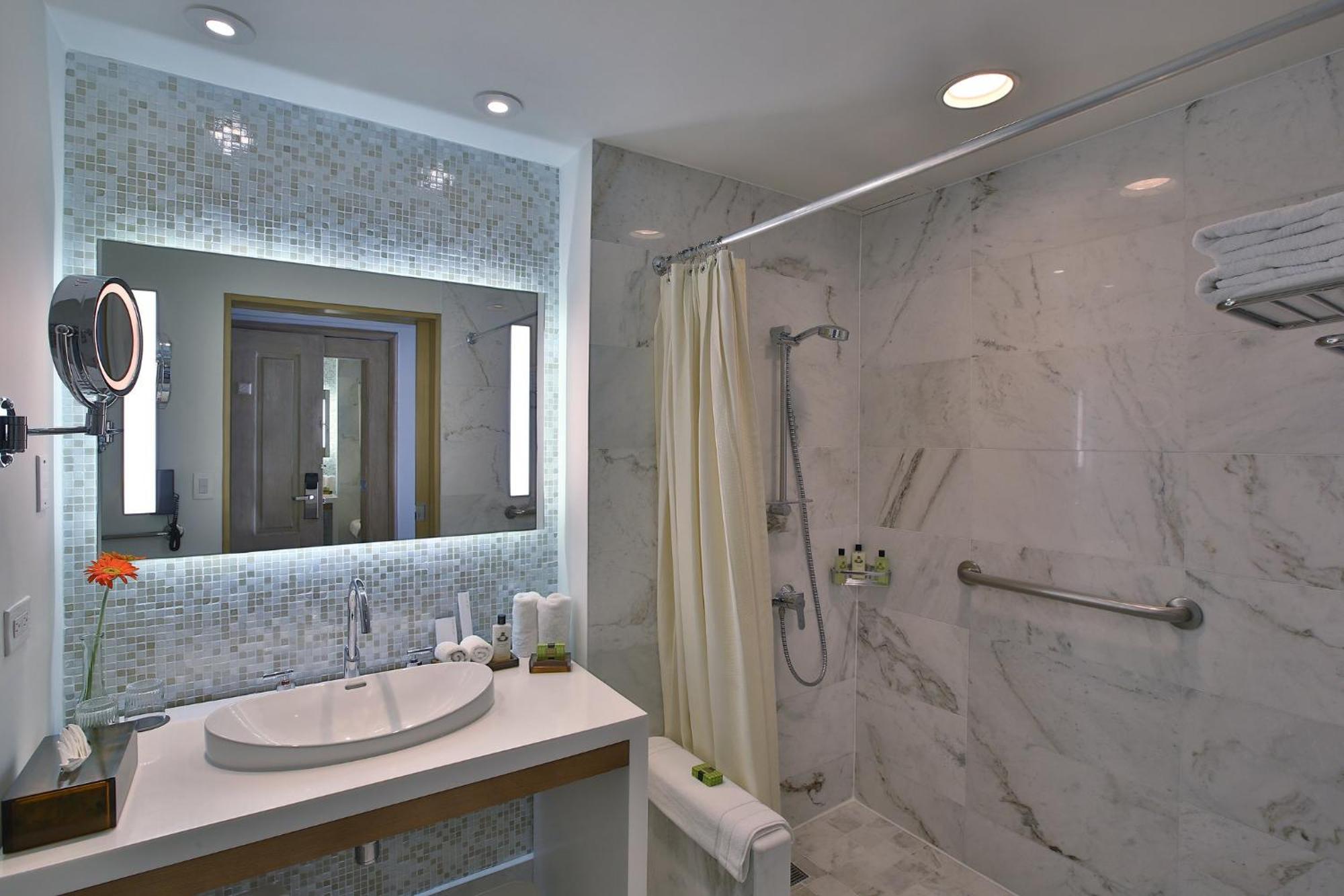 Intercontinental Tegucigalpa At Multiplaza Mall By Ihg Екстериор снимка